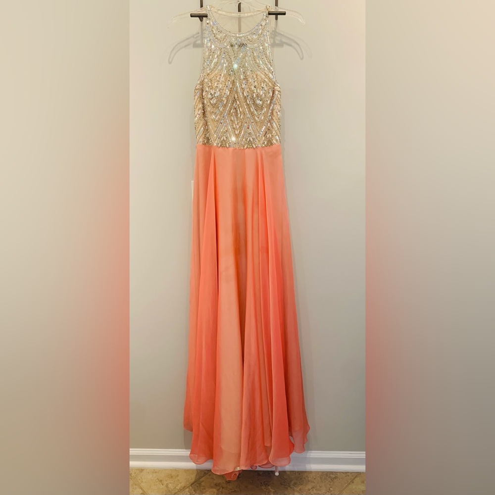 Elegant prom/formal dress
